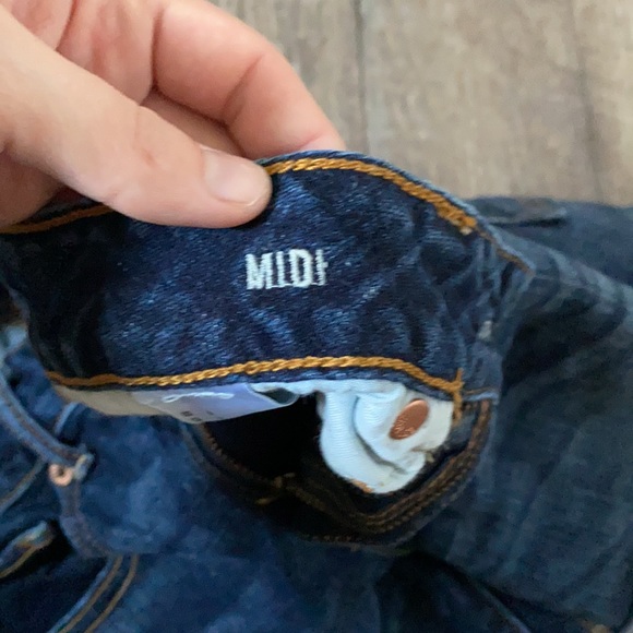 American Eagle jean shorts - Picture 4 of 7